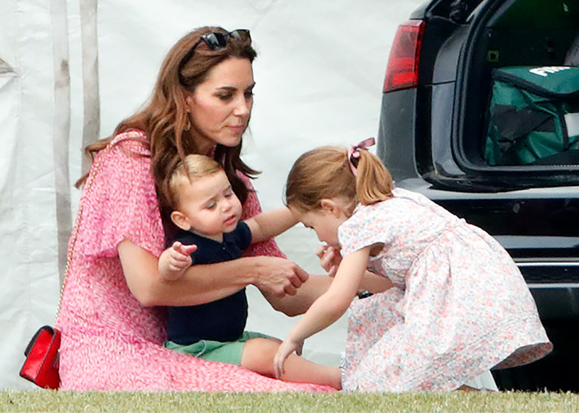 Codzienność księżnej Kate i księcia Williama wygląda podobnie do życia wielu rodzin /Max Mumby/Indigo /Getty Images