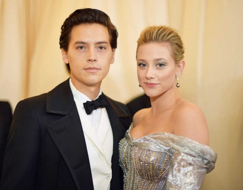 Cole Sprouse i Lili Reinhart /Matt Winkelmeyer/MG18/Getty Images for The Met Museum/Vogue /Getty Images