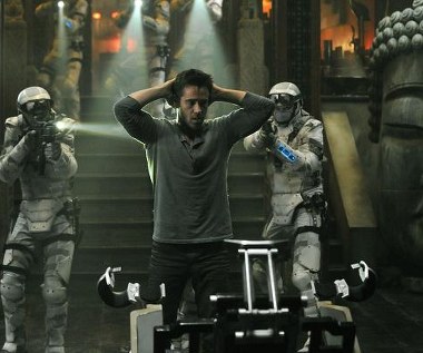 Colin Farrell w scenie z filmu "Pamięć absolutna"