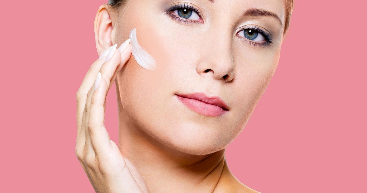 Colostrobaza 5% - крем за 30 злотих, що має ефект болокса /pixabay.com