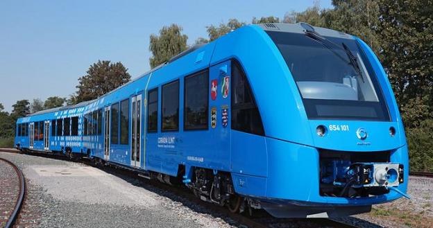 Coradia iLint to pierwszy na świecie pociąg zeroemisyjny napędzany ogniwem paliwowym /Deutsche Welle