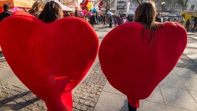 Coraz chętniej świętujemy walentynki. I na tym zarabiamy