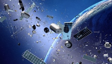 Coraz ciaśniej wokół Ziemi. USA walczą ze śmieciami i chaosem na orbicie