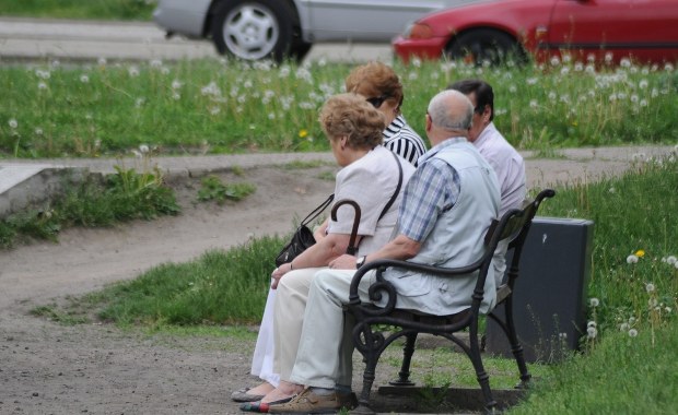 Coraz więcej emerytów w rejestrze długów 