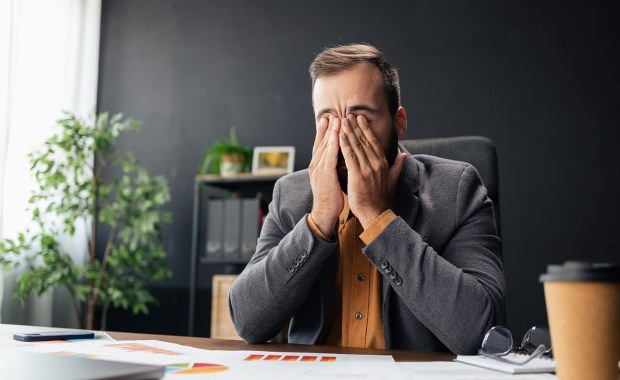 Coraz więcej L4 ze względu na zdrowie psychiczne. Najwięcej wystawiono w wakacje