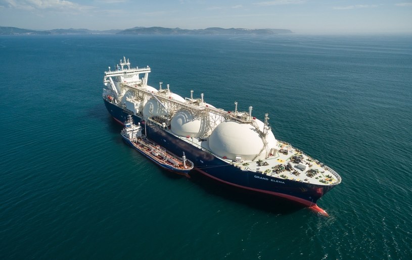 Coraz więcej LNG płynie z Rosji do Europy /123RF/PICSEL