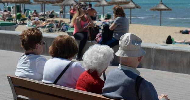 Coraz więcej niemieckich emerytów spędza jesień życia za granicą /Deutsche Welle