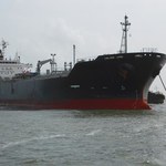 Coraz więcej ropy przybędzie do Polski drogą morską
