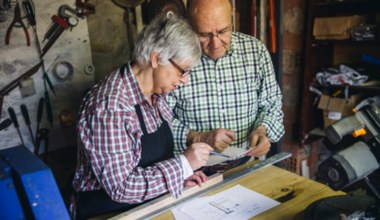 Coraz więcej seniorów pracuje na emeryturze