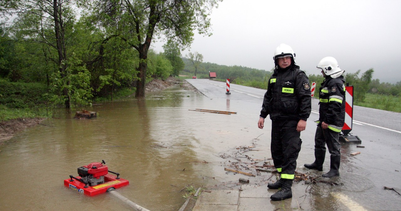 Coraz więcej strażackich interwencji po ulewnych deszczach