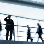 Coraz większa konkurencja w wolnych zawodach. Jak przetrwać na brutalnym rynku?