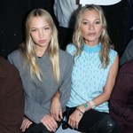 Córka Kate Moss niezwykle podobna do matki. Pojawiły się razem w Paryżu