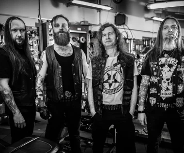 Corruption przypomina się materiałem "Road Kill". Zaskakujące covery