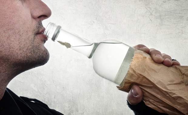 "Coś stoi na głowie". Minister ostro o sprzedaży alkoholu