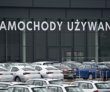 Coś złego dzieje się z używanymi autami. Znamy prawdziwą skalę podwyżek