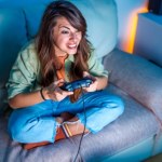 Counter-Strike, gaming disorder i miliardy dolarów - kto rządzi światem gier?