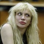 Courtney Love: Kolejny odwyk i ciąża