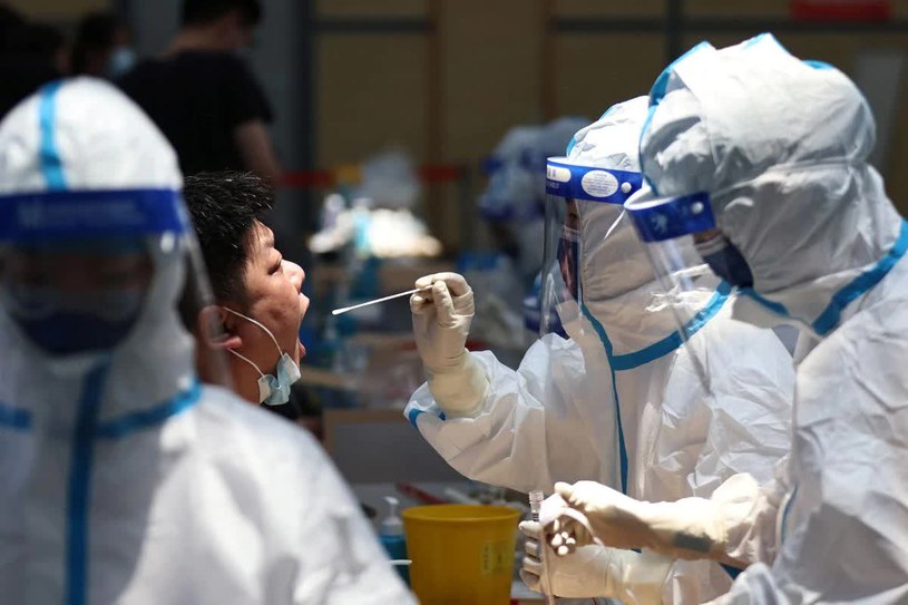 COVID w Chinach ponownie atakuje. Możliwe, że Chińczycy będą musieli przejśc ponowny wybuch epidemii choroby, która trawi ich od trzech lat