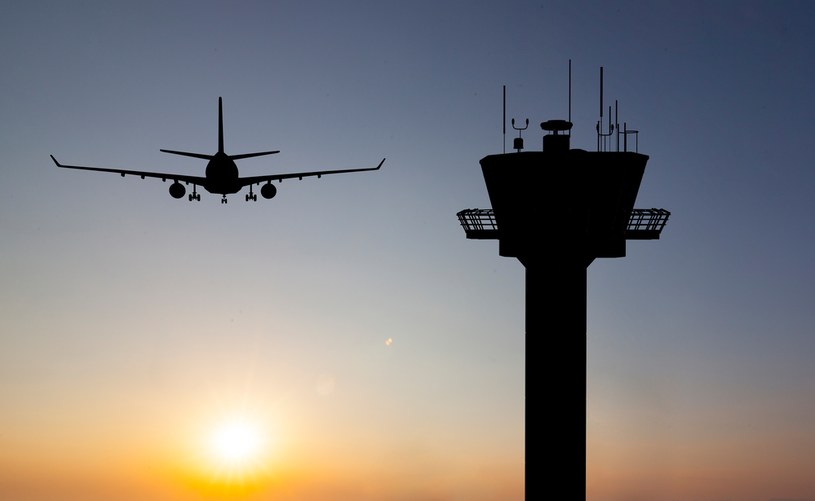 CPK ogłosił przetarg na projekt wieży kontroli ruchu lotniczego nowego lotniska /&copy;123RF/PICSEL