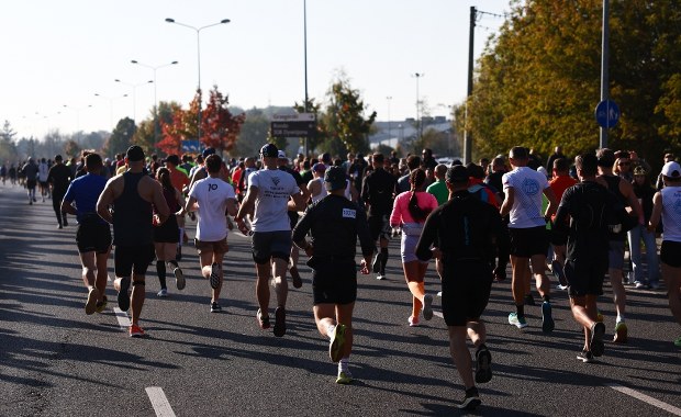 Cracovia Maraton bije rekordy! Tysiące biegaczy na ulicach Krakowa