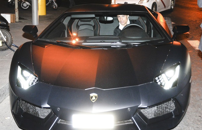 Cristiano Ronaldo i Lamborghini Aventador /East News