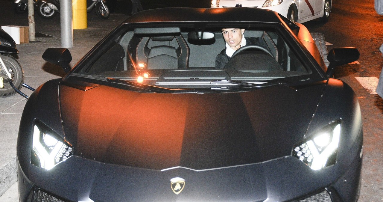 Cristiano Ronaldo i Lamborghini Aventador /East News