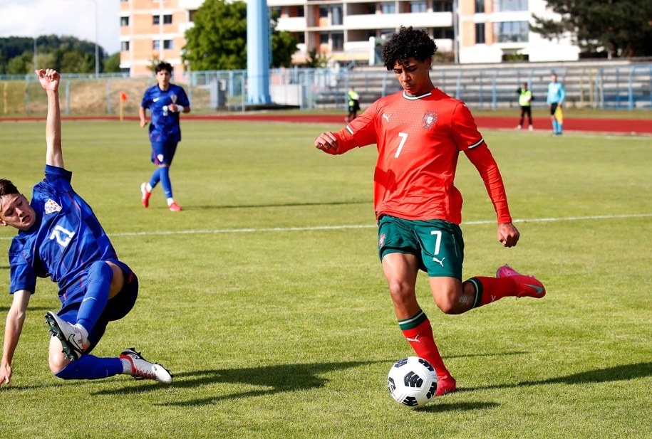 Cristiano Ronaldo Junior w trakcie majowego meczu Portugalia-Chorwacja /EPA/ANTONIO BAT  /PAP