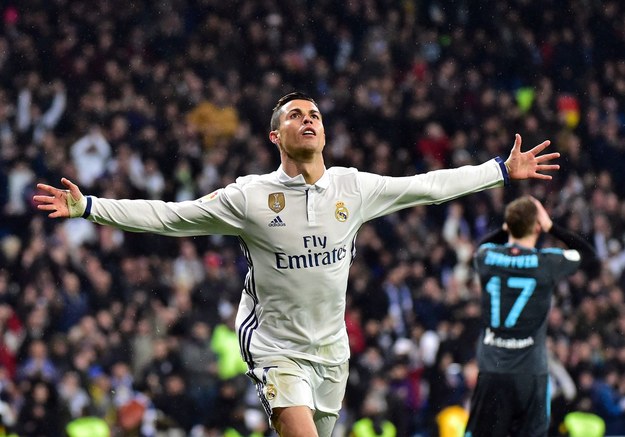 Cristiano Ronaldo mógłby się cieszyć z kolejnego triumfu w Lidze Mistrzów /AFP