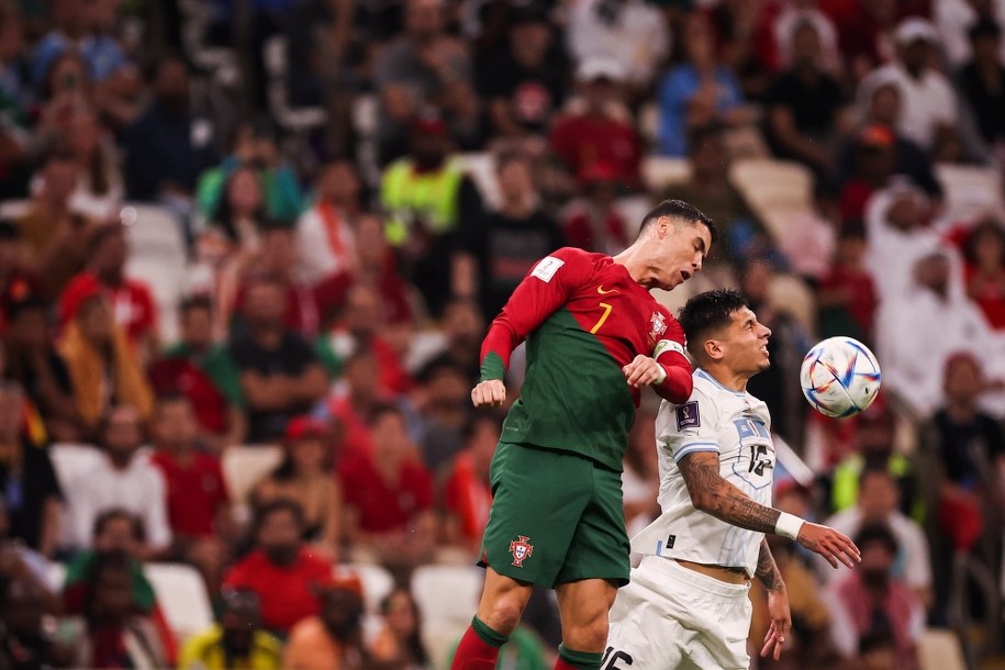 Cristiano Ronaldo (Portugalia) i  Mathias Olivera (Urugwaj) /JOSE SENA GOULAO /PAP/EPA