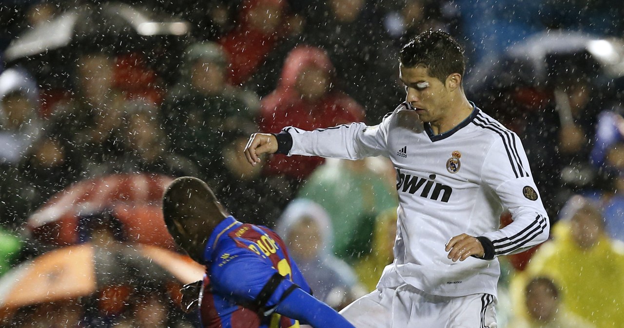 Cristiano Ronaldo w meczu z Levante zagrał w nowych Mercurial Vapor VIII CR /AFP