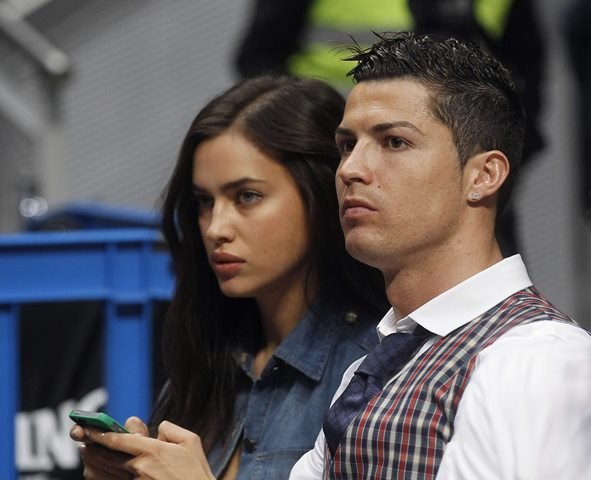 Cristiano Ronaldo ze swoja dziewczyną Iriną Shayk /KIKO HUESCA /PAP/EPA