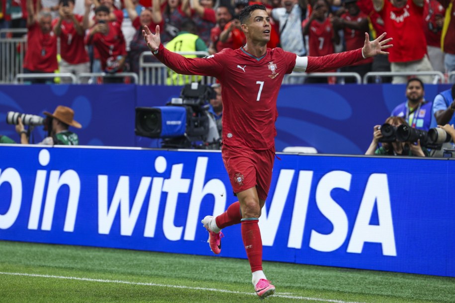 Cristiano Ronaldo znowu strzela. Jego branki przyczyniły się do wysokiego zwycięstwa reprezentacji Portugalii /PAP/EPA/MIGUEL A. LOPES  /PAP/EPA