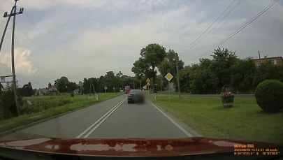 Cudem uniknęła śmierci. Zobacz przerażające nagranie z kamery samochodowej