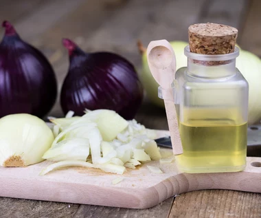 Cudowna mikstura z cebuli z przepisu naszych babć. Nie tylko na przeziębienie