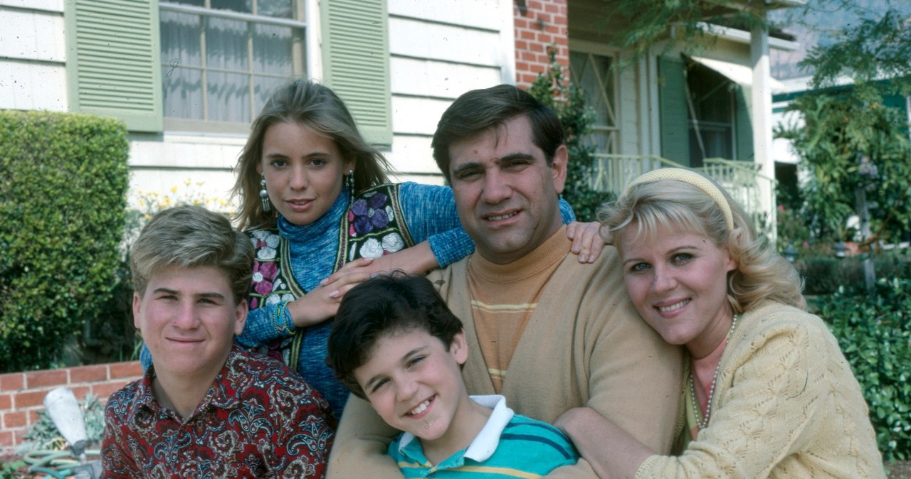 "Cudowne lata": Jason Hervey, Olivia D'Abo, Fred Savage, Dan Lauria, Alley Mills /ABC Photo Archives/Disney General Entertainment Content via Getty Images /Getty Images