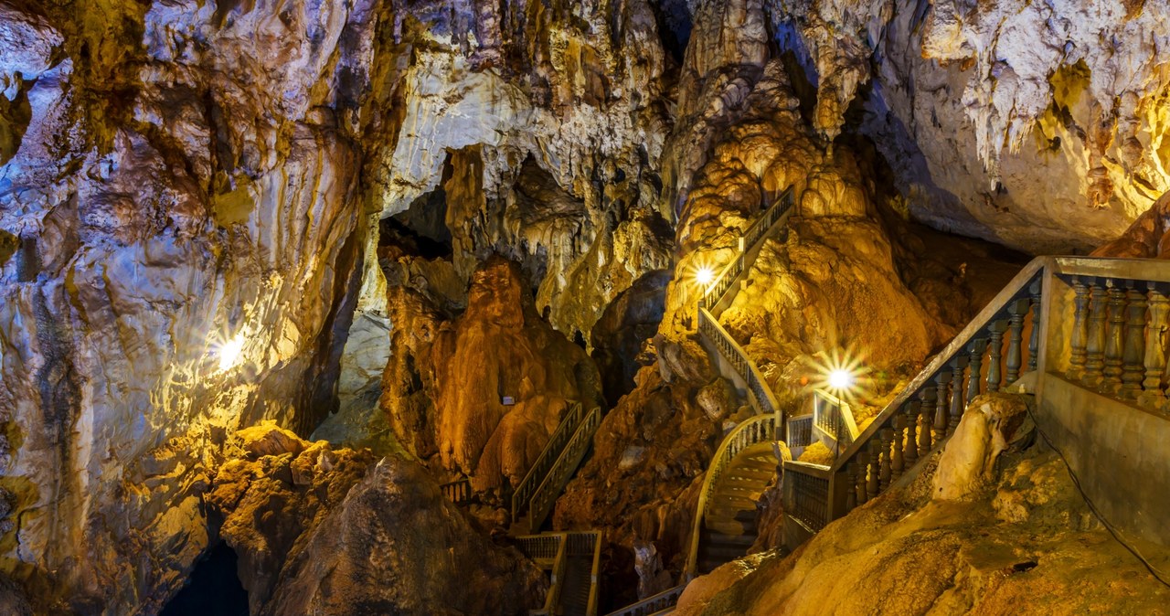 Cueva del Tesoro to jedna z trzech takich jaskiń na świcie /123RF/PICSEL