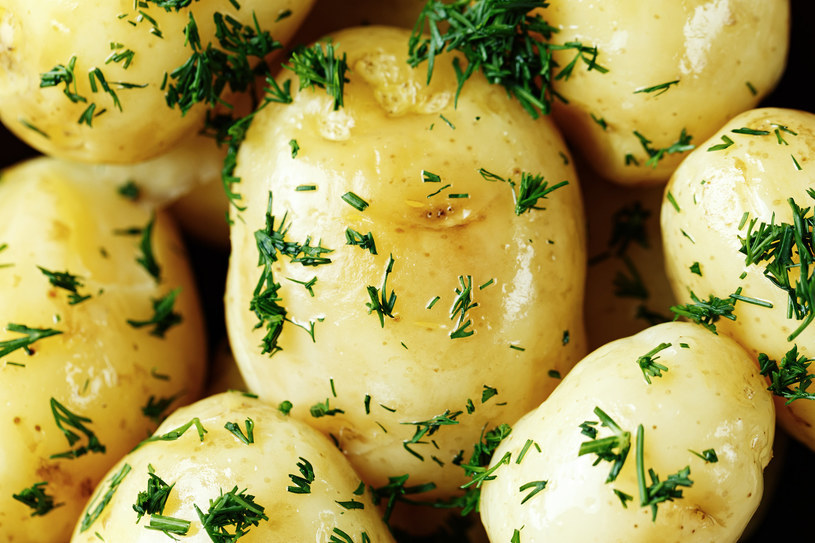 Cukrzycy nie muszą zupełnie rezygnować z jedzenia ziemniaków /123RF/PICSEL