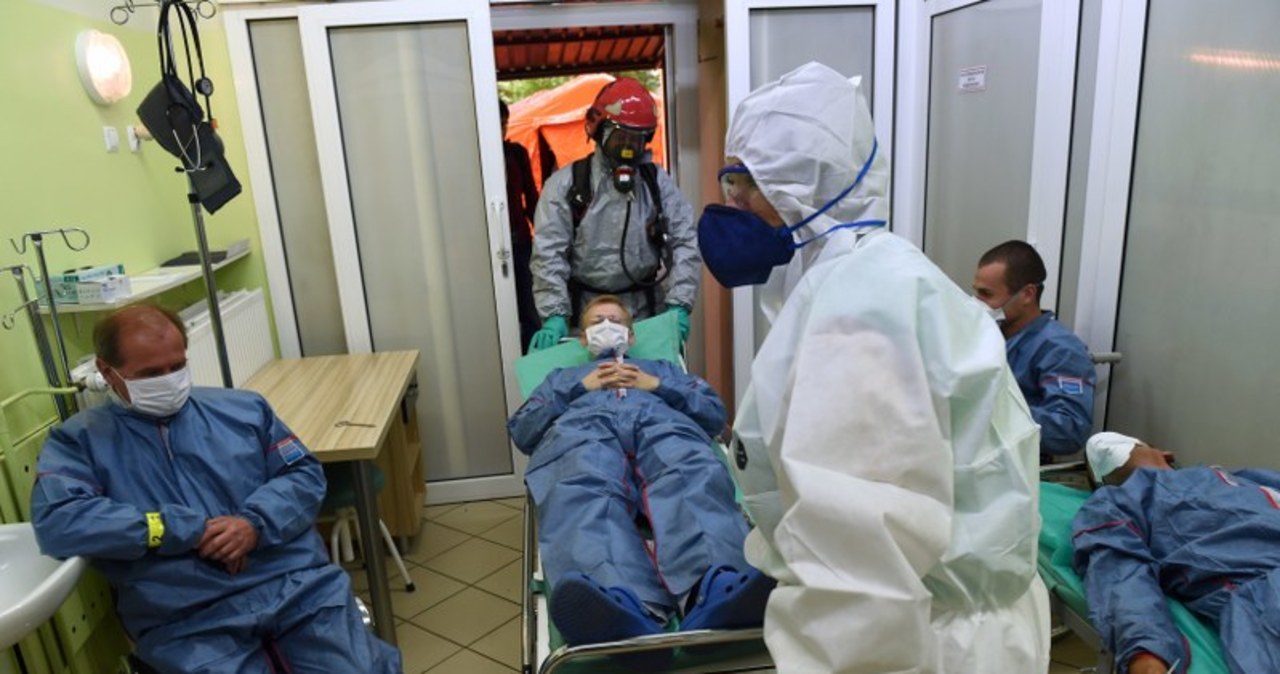 Ćwiczenia na wypadek epidemii ebolii w Krakowie