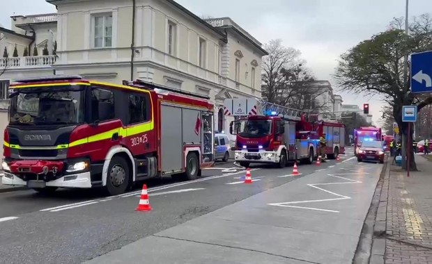 Ćwiczenia służb przy ambasadzie USA w Warszawie