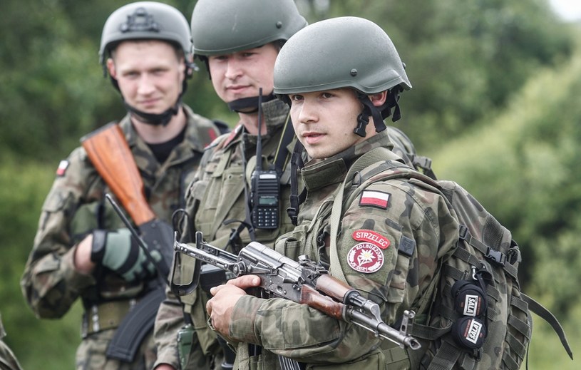 Ćwiczenia w ramach Obrony Terytorialnej w Trzcińcu w czerwcu 2016 /Krzysztof Kapica /East News
