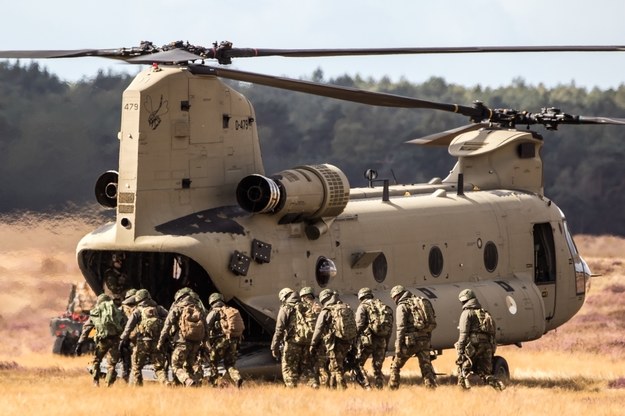 Ćwiczenia wojskowe NATO /Shutterstock