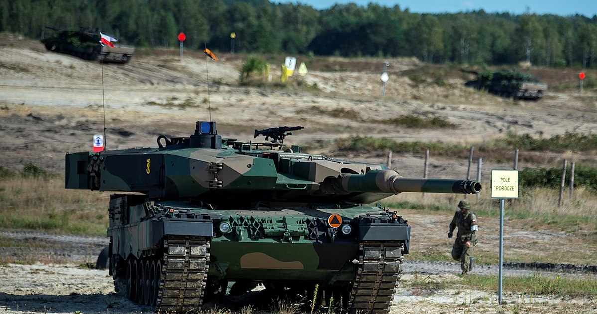 Ćwiczenia żołnierzy 18 Dywizji Zmechanizowanej 2020, czołg Leopard 2PL /Leszek Chemperek/CO MON/CC BY 3.0 PL /Wikipedia