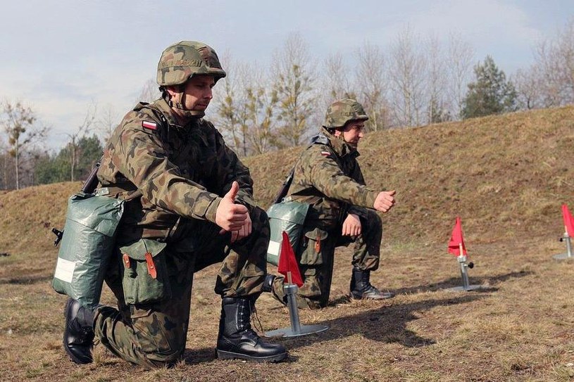 Ćwiczenia żołnierzy rezerwy 5 Pułku Chemicznego w Tarnowskich Górach /Paweł Leppert, Marcin Gil/mon.gov.pl /