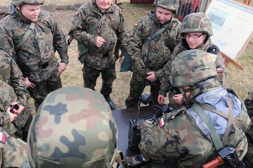 Ćwiczenia żołnierzy rezerwy 5 Pułku Chemicznego w Tarnowskich Górach /Paweł Leppert, Marcin Gil/mon.gov.pl /