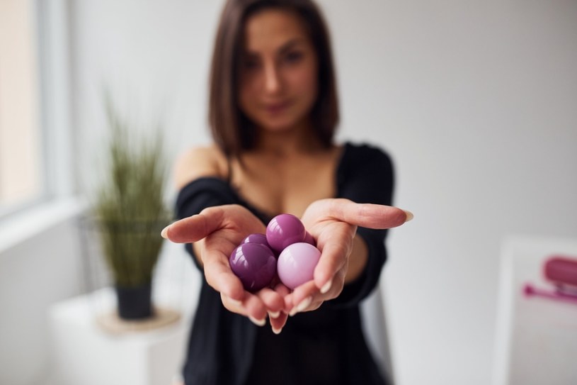 Ćwiczenie mięśni Kegla są wskazane w przypadku problemów z nietrzymaniem moczu oraz problemów poporodowych /123RF/PICSEL