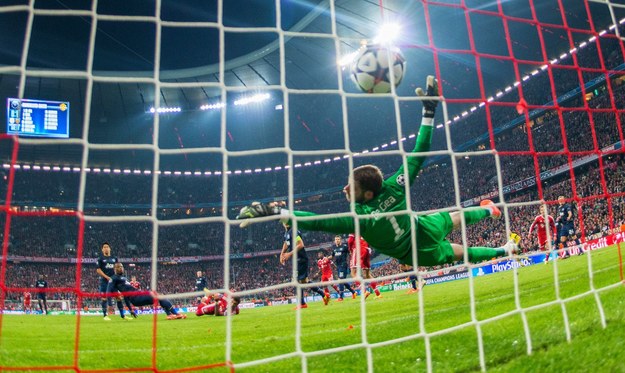 Ćwierćfinałowy pojedynek Bayernu Monachium z Manchesterem United /Marc Mueller /PAP/EPA