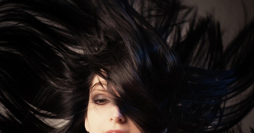 Ця натуральна маска зробить волосся густим та блискучим. Вона складається всього з двох інгредієнтів /pixabay.com