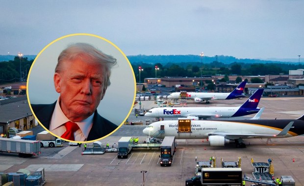 Cyberatak na lotnisku. Pasażerowie usłyszeli obelgi w kierunku Trumpa