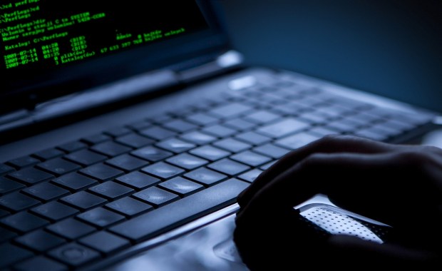 Cyberatak na parlament. Hakerom udało się dostać do ważnych informacji