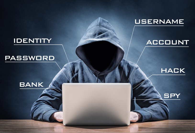 Cyberprzestępcy mogą odczytać szyfrowane e-maile /123RF/PICSEL